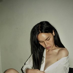 Hot girl in Osaka offers sexo oral sem preservativo