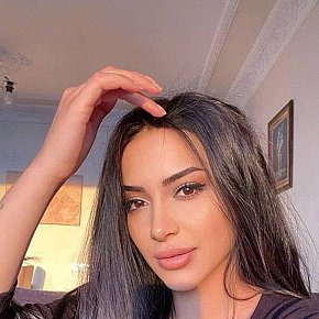 Seren-Saka escort in Riyadh