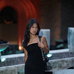 Iris Petite escort in Kuta Bali offers Blowjob ohne Kondom services