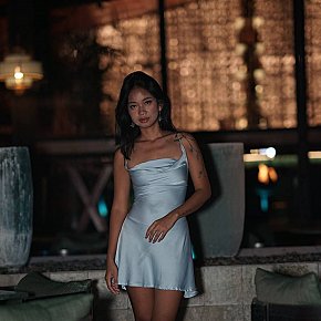 Iris Petite escort in Kuta Bali offers Blowjob ohne Kondom services