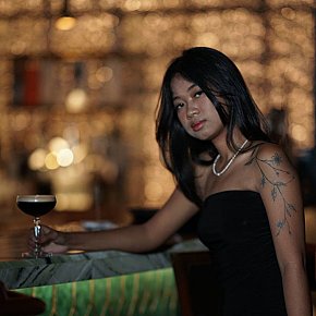 Iris Petite escort in Kuta Bali offers Blowjob ohne Kondom services