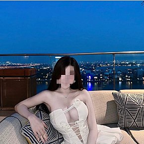 Papie escort in Bangalore offers Blowjob without Condom services