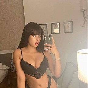 Klier escort in Hong Kong offers Massaggio erotico services