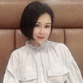 Lisa escort in Tokyo