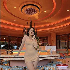 Stefany escort in Jakarta offers Squirting services