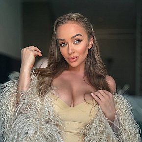 Antuanna Super Gros Seins escort in 