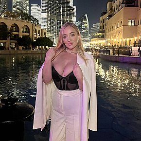 Antuanna Super Gros Seins escort in 