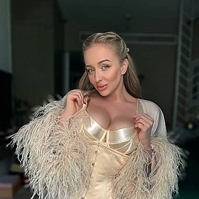 Antuanna Super Gros Seins escort in 