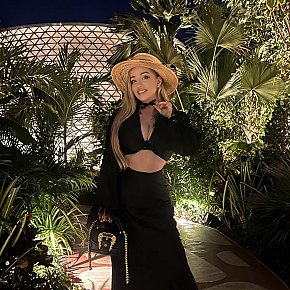 Antuanna Super Gros Seins escort in 