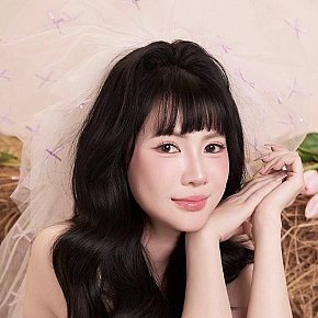 Ms-Danmy Naturală escort in Abu Dhabi offers Masaj Senzual Integral services
