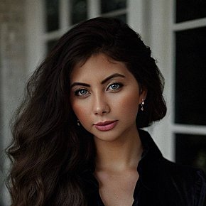 Lulu escort in 