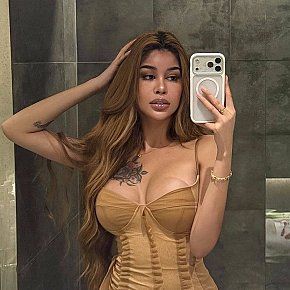 Escort in Bangkok, Luna Super-culo provides 69 Position