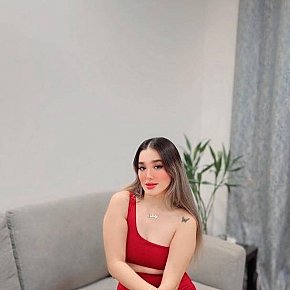 Amal escort in Muscat offers Ganzkörpermassage services