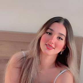 Amal escort in Muscat offers Ganzkörpermassage services