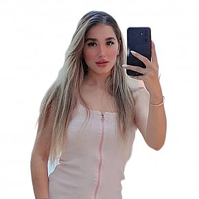 Amal escort in Muscat offers Full Body Sensual Massage services