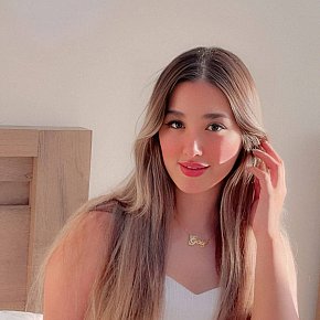 Amal escort in Muscat offers Ganzkörpermassage services