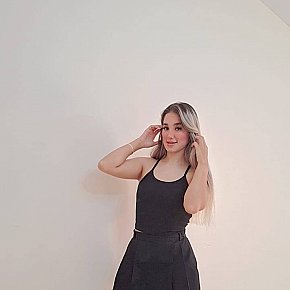 Amal escort in Muscat offers Full Body Sensual Massage services