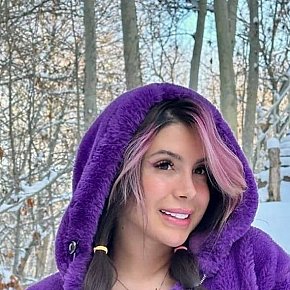 Amal escort in  offers Masaj Senzual Integral services