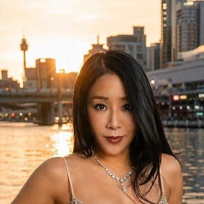 Shelley escort in Sydney offers Erotic massage services