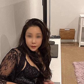 Shelley escort in  offers 69 services