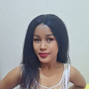 Daniela escort in Dubai offers Masaje erótico
 services