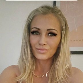 Melissa Vip Escort escort in Frankfurt offers Massaggio intimo services
