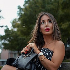 Taylor-Ty Madura escort in Amsterdam offers Massagem erótica services