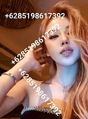 Sophiescorts escort in  offers Footjob services