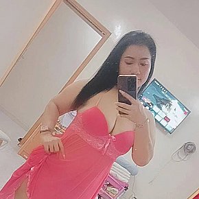 Liiy escort in Muscat
