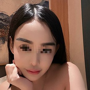 Lia Pequeña Y Delgada escort in Hong Kong offers Experiencia de Novia (GFE)
 services