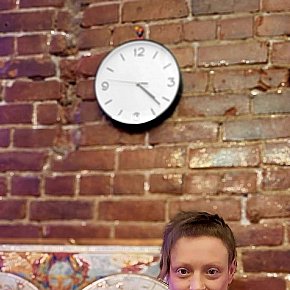 Alice-Pearl escort in Montreal offers Sexting services