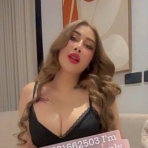 Mickey escort in Riyadh offers Zungenküsse services