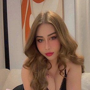 Mickey escort in Riyadh offers Zungenküsse services