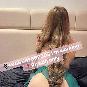 Mickey escort in Riyadh offers Zungenküsse services