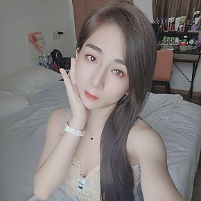 Yulia escort in Singapore City offers Tantric services
