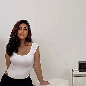Laura escort in Kuta Bali offers Sexo em diferentes posições services