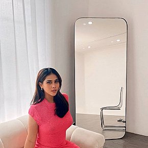 Laura escort in Kuta Bali offers Sexo em diferentes posições services