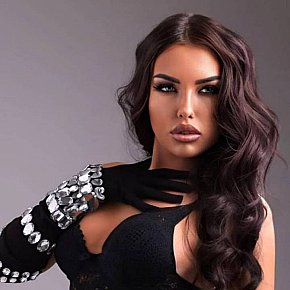 Gloria Vip Escort escort in Dubai offers Cubana
 services