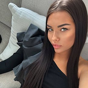 Gloria Vip Escort escort in Dubai offers Cubana
 services