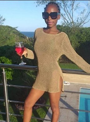 Naomi-Massaggi-Olistici escort in Rome offers Sauna services