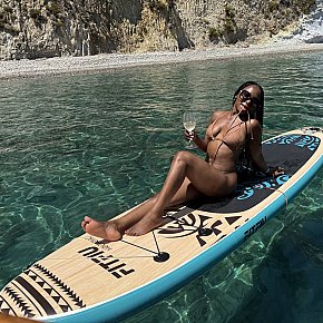 Naomi-Massaggi-Olistici escort in Rome offers Sauna services