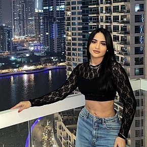 Brianna Delicada escort in Dubai offers Podolatria services