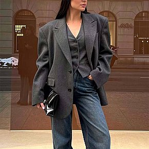 lottie All Natural
 escort in London offers Girlfriend Experience (GFE) services