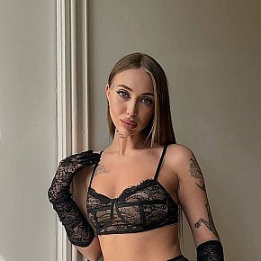 Elise Vip Escort escort in Dubai offers Striptease/Lapdance services