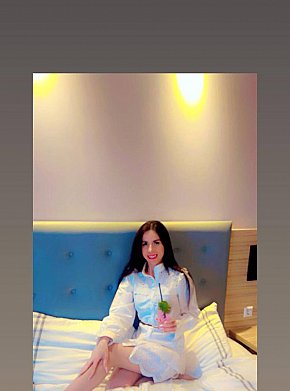 Alina Sâni Mari
 escort in Duesseldorf offers Masturbare services