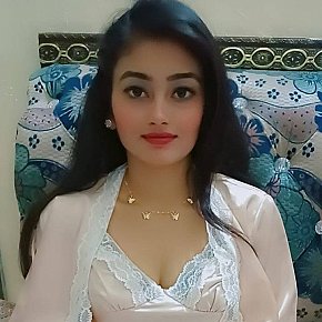 Fozia escort in Dubai