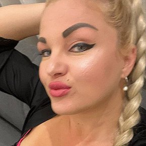 Olivia Super Gros Seins escort in Riyadh offers Sexe anal services