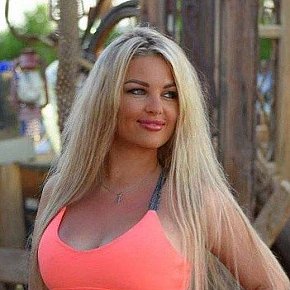 Olivia Super Gros Seins escort in Riyadh offers Sexe anal services