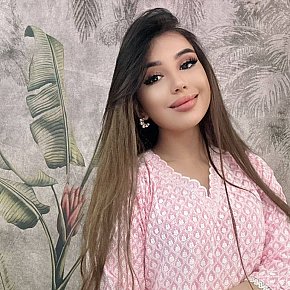 Kassia Tetas Enormes escort in Dubai offers Dominante (suave)
 services