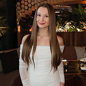 Rosemary Completamente Naturale escort in London offers Girlfriend Experience (GFE) services